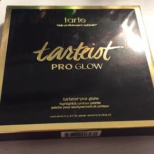 Tarte Tarteist ProGlow Highlight & Contour Palette